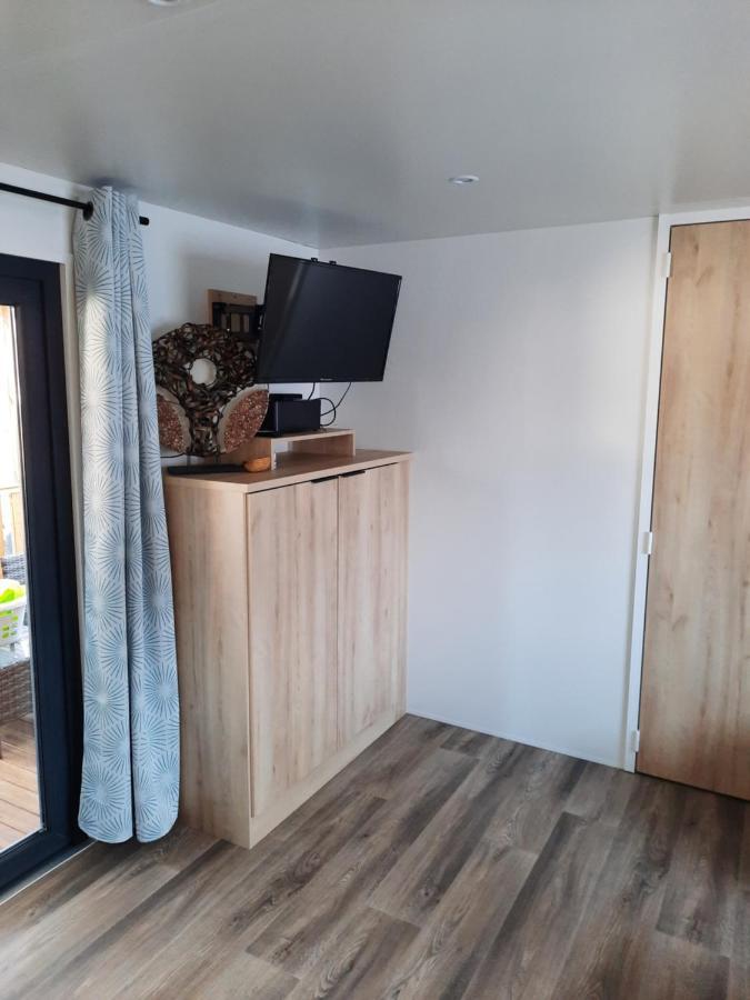 Jpp Marie Ange Proprietaire Otel Saint-Julien-en-Born Dış mekan fotoğraf